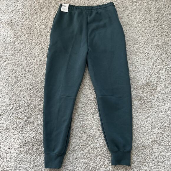 Nike Tech Women's Size Medium Sportswear Fleece Jogger Green FB8330-328 NWT - Picture 5 of 7